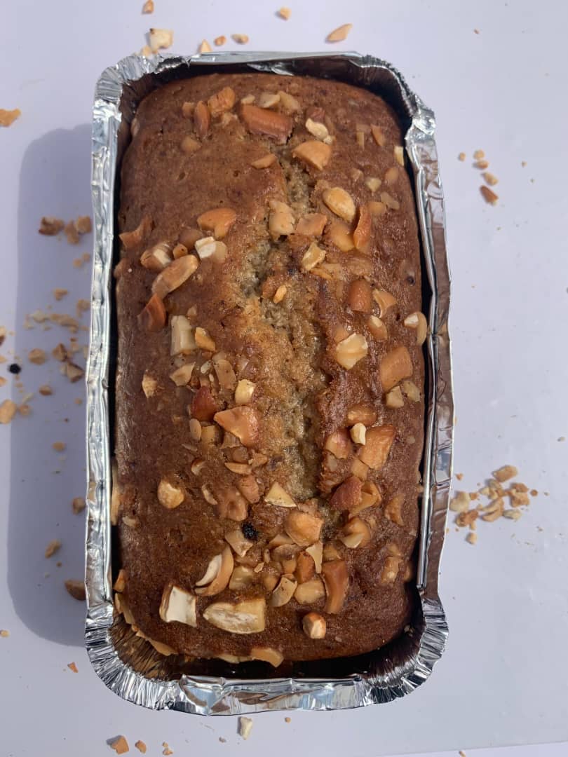 Classic Banana Bread (Cashew Nuts) - design 1